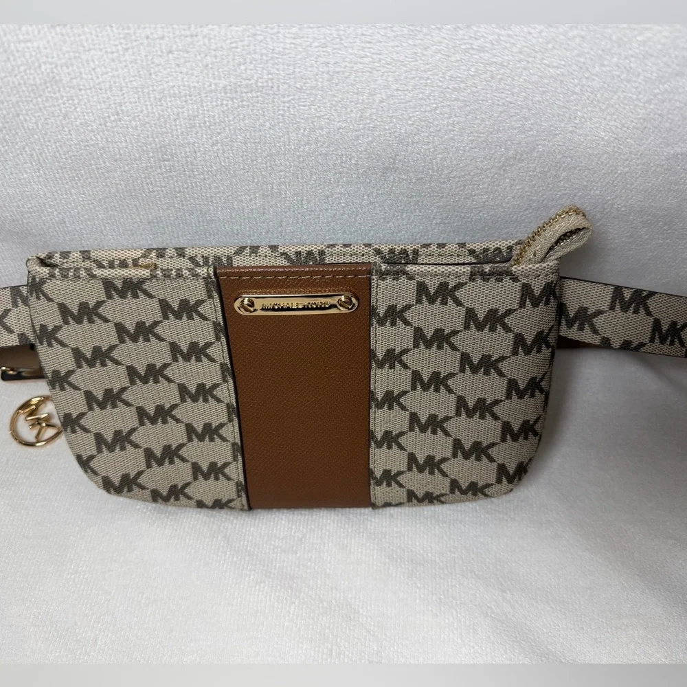Michael Kors Women's Cream and Tan
Belt Bag - Picture 4 of 14